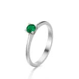 Pierścionek z białego złota ze szmaragdem AJPZ_005 Pierścionek z białego złota ze szmaragdem AJPZ_005